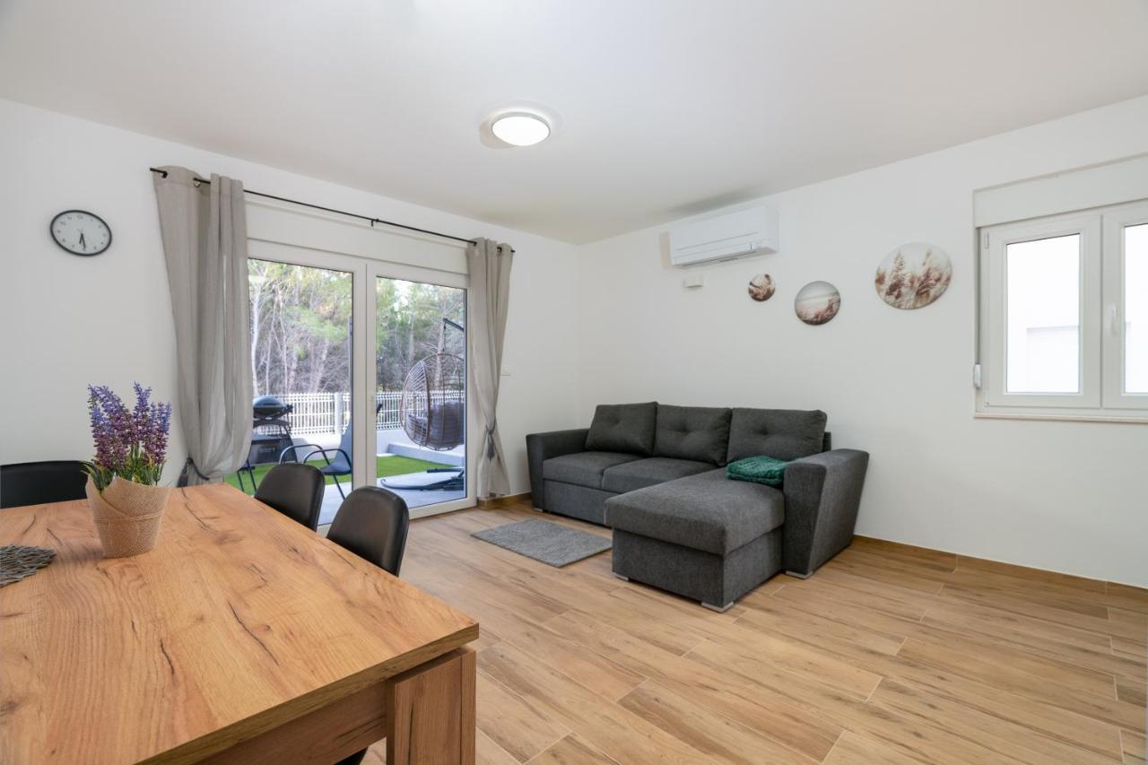 ויר Number One Apartments מראה חיצוני תמונה