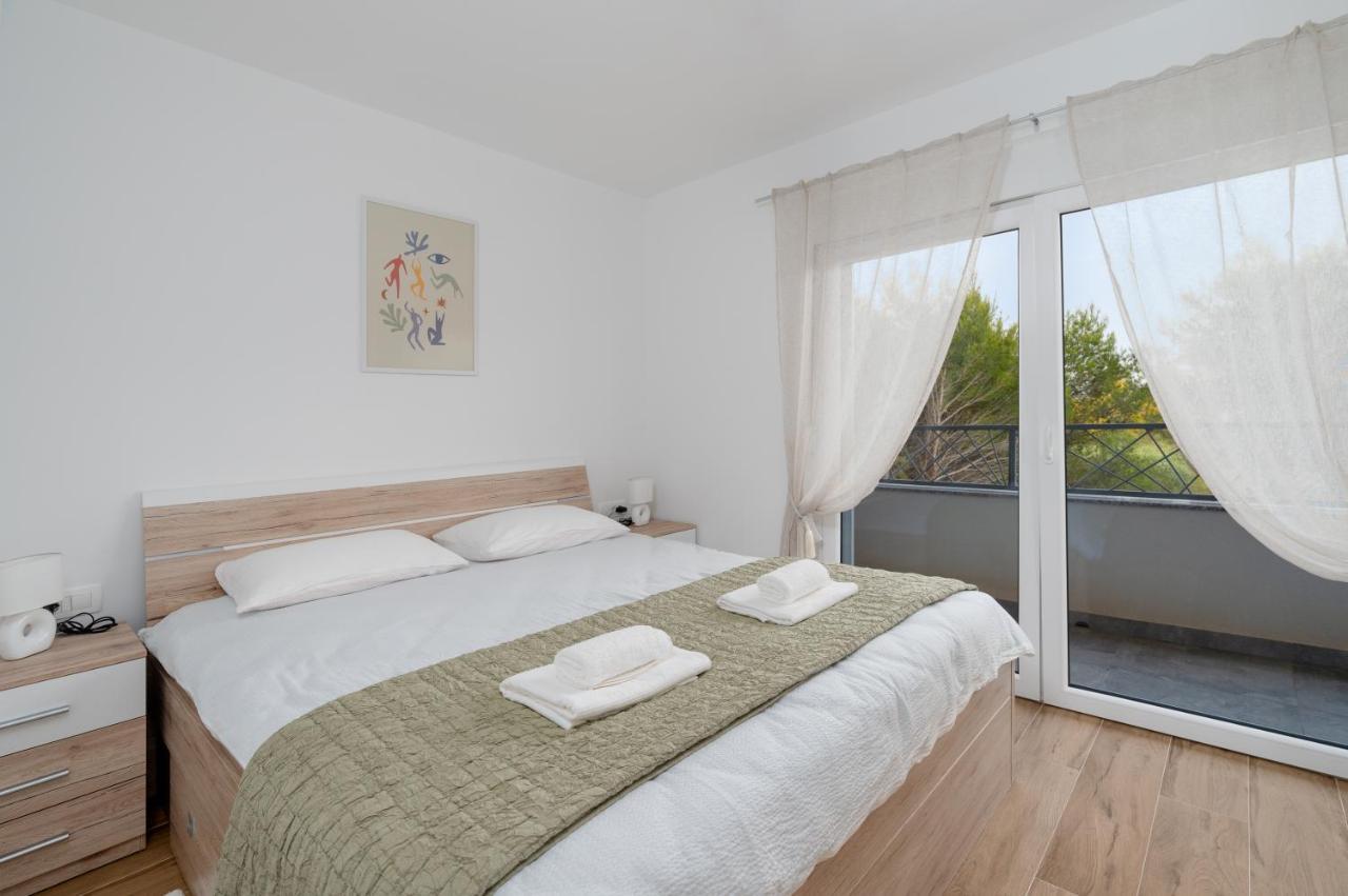ויר Number One Apartments מראה חיצוני תמונה