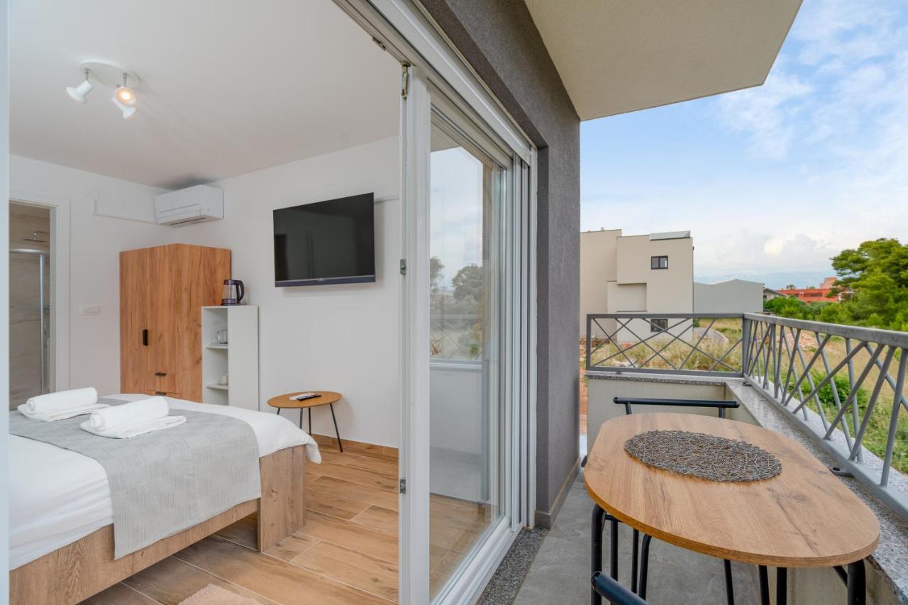 ויר Number One Apartments מראה חיצוני תמונה
